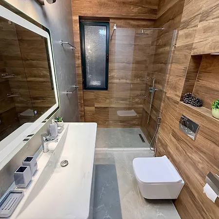 Rooftop Ix 702 Golem (Tirana)