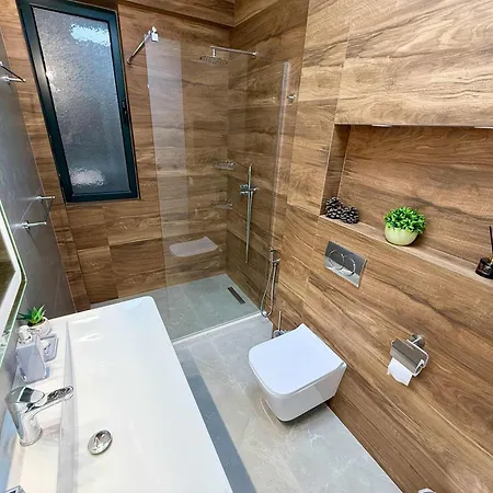 Rooftop Ix 702 Golem (Tirana)